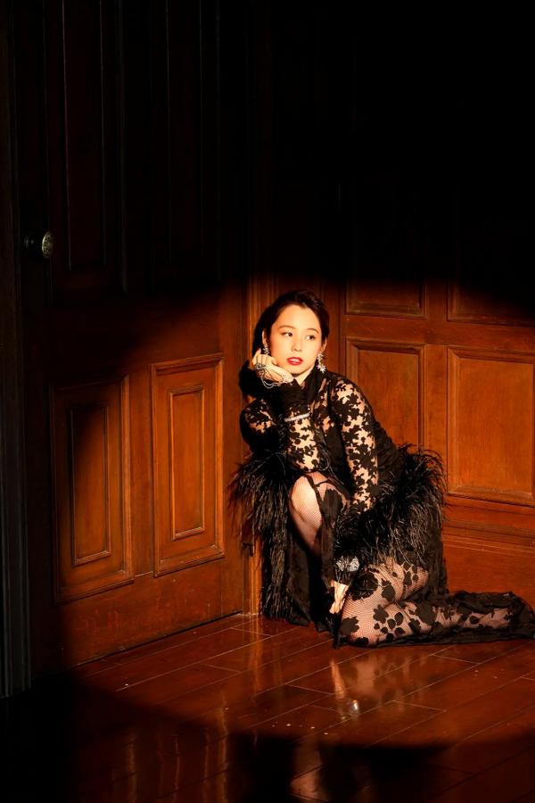小池里奈  小池里奈 - 江戸川乱歩「黒蜥蜴」性感蕾丝内衣私房写真[127P]第21张图片