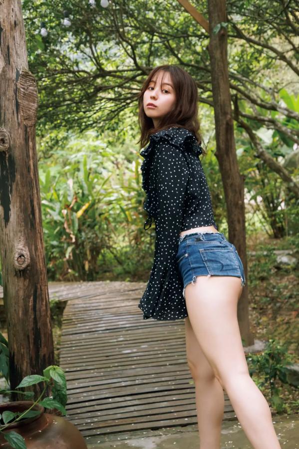 小池里奈  小池里奈《crave》海滩湿身与家居私房性感写真 [123P]第23张图片