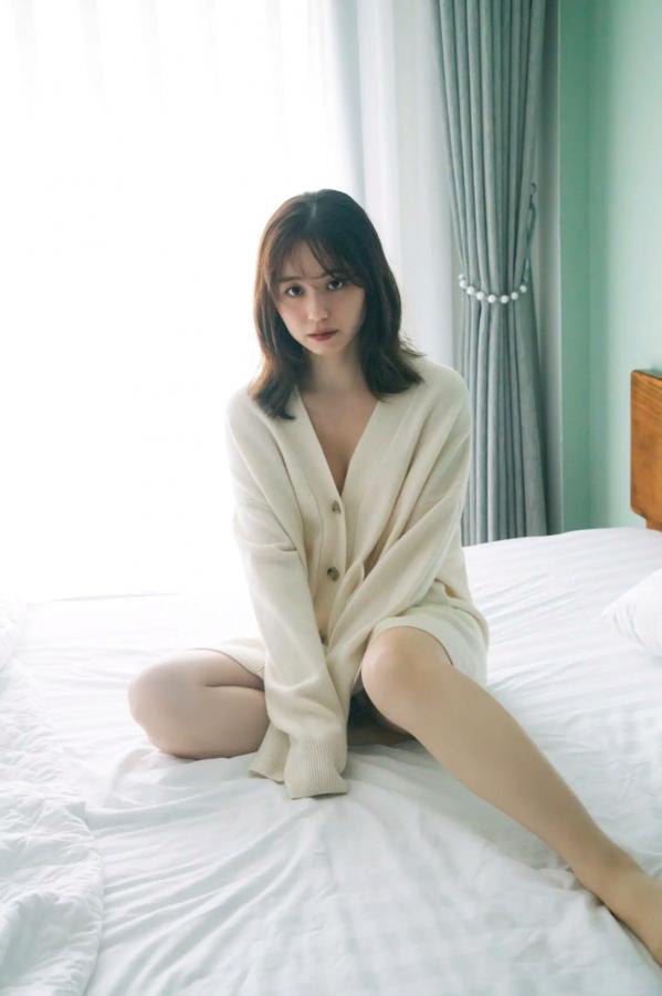 小池里奈  小池里奈《crave》海滩湿身与家居私房性感写真 [123P]第74张图片