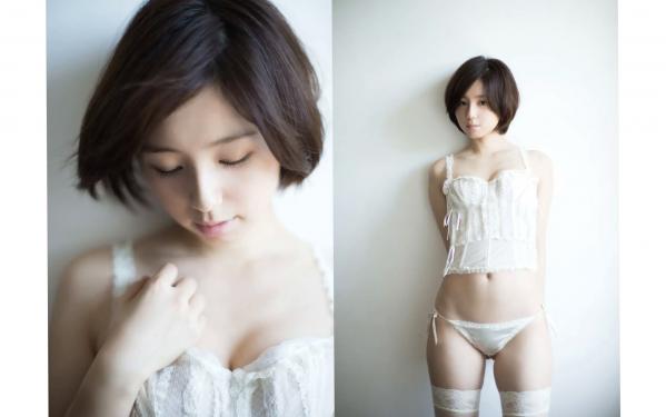 小池里奈   小池里奈 - 禁断の美体：清纯短发女神演绎红裙比基尼与运动连体衣性感写真合集第2张图片