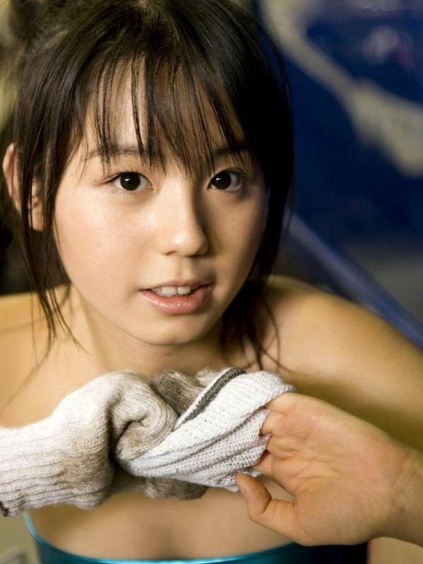 小池里奈   Sabra小池里奈《sabrina》清纯泳装写真集，阳光少女泳池戏水与机车系列，活力治愈系大片第17张图片