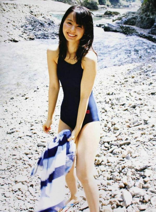 小池里奈   PB写真集_小池里奈 《17歲》 青春时光 清新海边与治愈私房写真系列 [58P]第22张图片