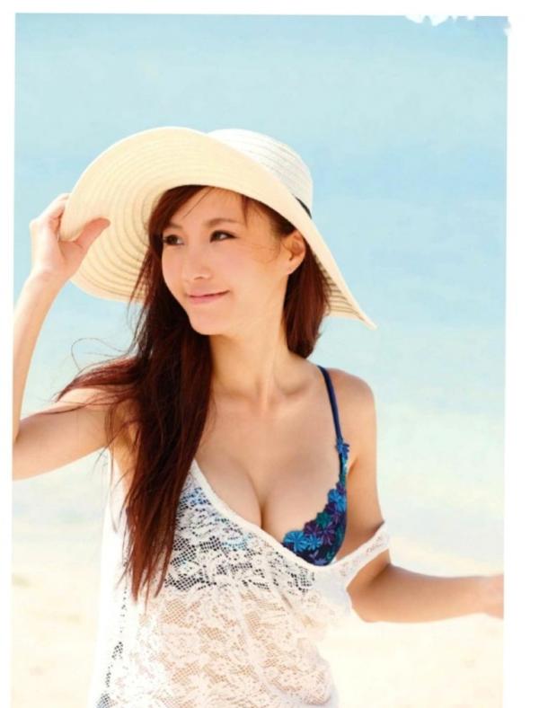 陈瑀希 小茉莉  台湾正妹陈瑀希《小茉莉的美丽视界》日本旅游写真集，清新可爱日系街拍与元气少女治愈日常第59张图片