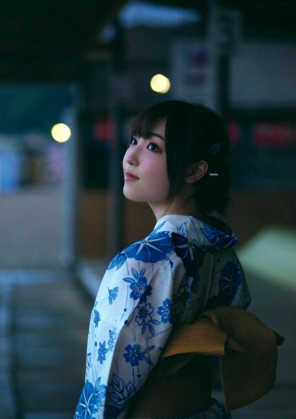 譜久村聖 谱久村圣  早安少女组谱久村圣《二十岁》写真集：海边车站漫步与私房居家慵懒时光，尽显清纯气质与性感诱惑第43张图片