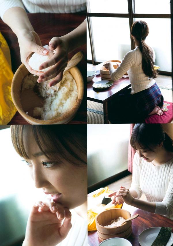 譜久村聖 谱久村圣  早安少女组谱久村圣《二十岁》写真集：海边车站漫步与私房居家慵懒时光，尽显清纯气质与性感诱惑第49张图片