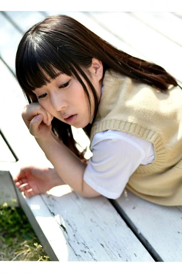 雨宮留菜 雨宫留菜  PB写真集_雨宮留菜《女子校生 萌える絶対領域》——清纯校服制服诱惑与性感比基尼私房写真，童颜巨乳尽显绝美诱惑第12张图片