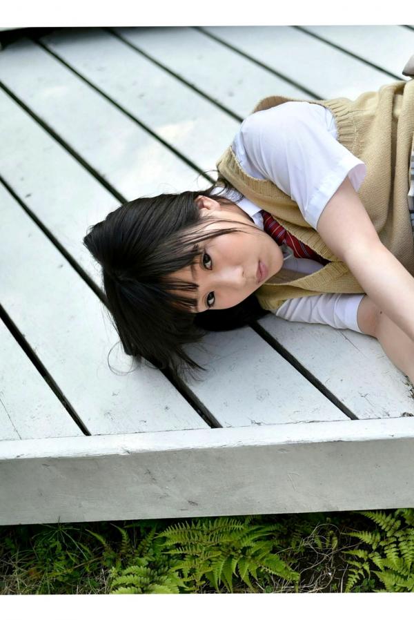 雨宮留菜 雨宫留菜  PB写真集_雨宮留菜《女子校生 萌える絶対領域》——清纯校服制服诱惑与性感比基尼私房写真，童颜巨乳尽显绝美诱惑第26张图片