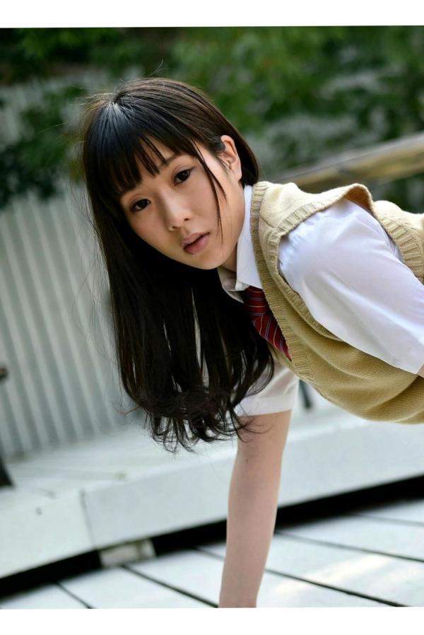 雨宮留菜 雨宫留菜  PB写真集_雨宮留菜《女子校生 萌える絶対領域》——清纯校服制服诱惑与性感比基尼私房写真，童颜巨乳尽显绝美诱惑第39张图片