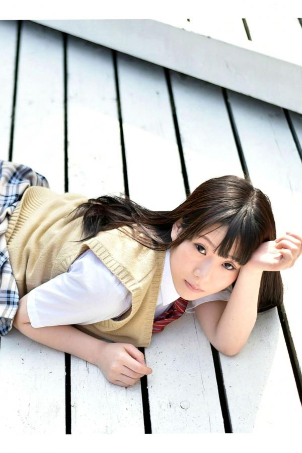 雨宮留菜 雨宫留菜  PB写真集_雨宮留菜《女子校生 萌える絶対領域》——清纯校服制服诱惑与性感比基尼私房写真，童颜巨乳尽显绝美诱惑第44张图片