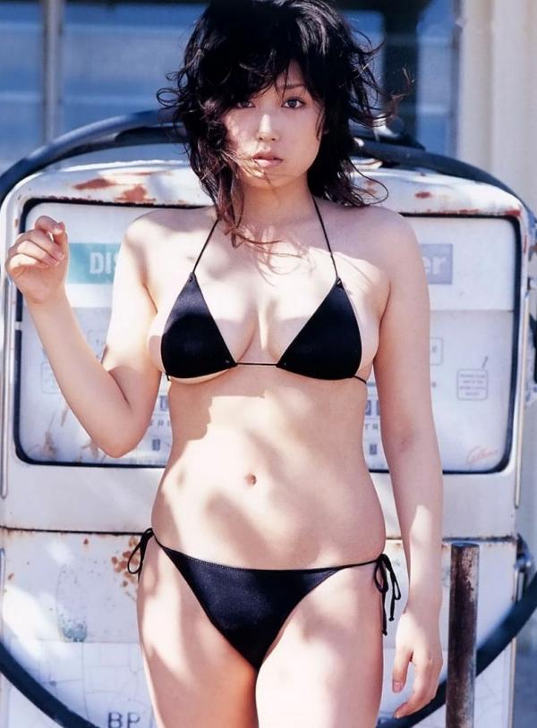 三津谷葉子 三津谷叶子  PB写真集_三津谷叶子《On The Way》[90P]_魅力户外比基尼与慵懒室内私房写真，极致诱惑身材特写第10张图片