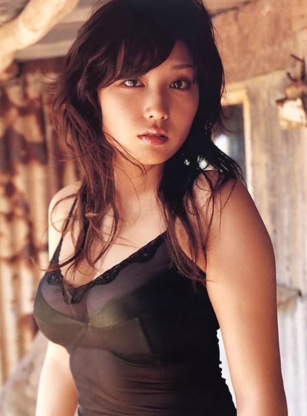 三津谷葉子 三津谷叶子  PB写真集_三津谷叶子《On The Way》[90P]_魅力户外比基尼与慵懒室内私房写真，极致诱惑身材特写第39张图片