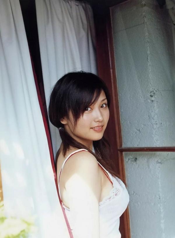 三津谷葉子 三津谷叶子  PB写真集_三津谷叶子《On The Way》[90P]_魅力户外比基尼与慵懒室内私房写真，极致诱惑身材特写第48张图片
