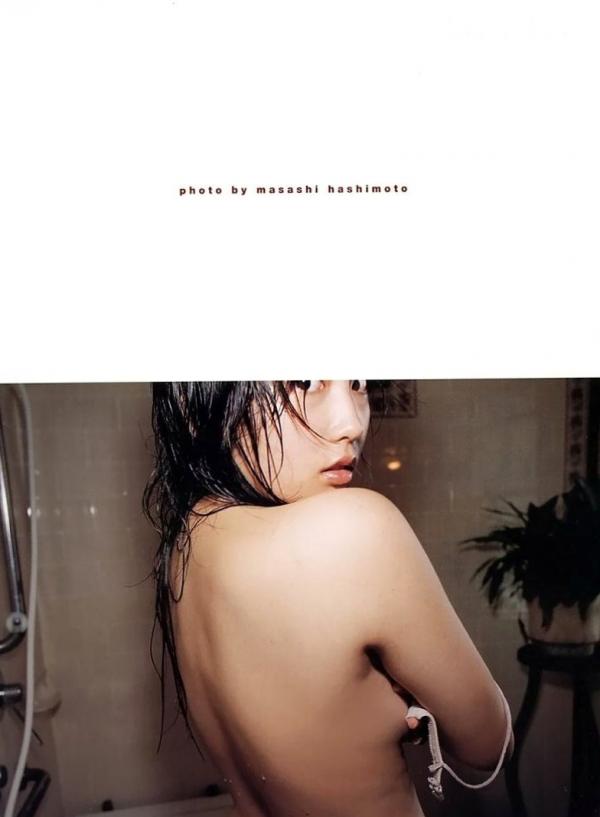 三津谷葉子 三津谷叶子  PB写真集_三津谷叶子《On The Way》[90P]_魅力户外比基尼与慵懒室内私房写真，极致诱惑身材特写第78张图片
