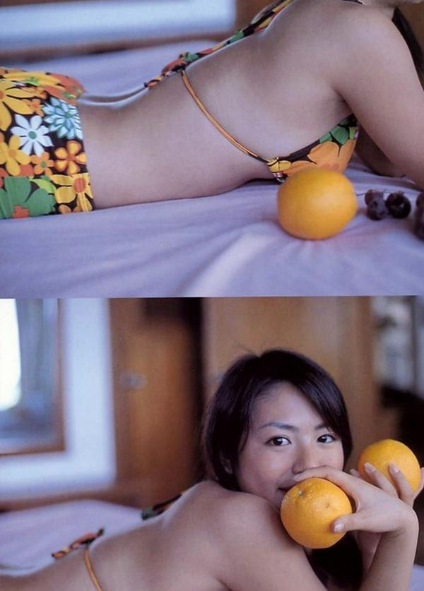 磯山さやか 矶山沙也加  PB写真集_磯山さやか(矶山沙也加) 《Pre Pri‐17》首本写真集，泳池湿身与户外清新装扮，经典童颜巨乳诱惑 [101P]第44张图片