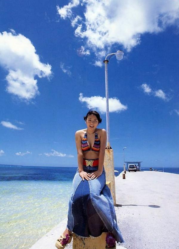 磯山さやか 矶山沙也加  PB写真集_磯山さやか(矶山沙也加) 《Pre Pri‐17》首本写真集，泳池湿身与户外清新装扮，经典童颜巨乳诱惑 [101P]第61张图片
