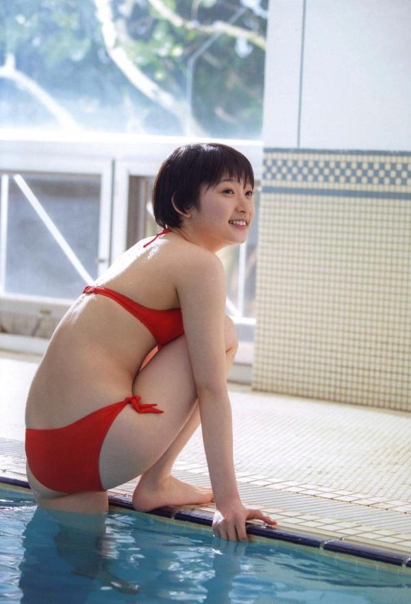 宮本佳林 宫本佳林  宮本佳林《Karin sixteen》写真集，清纯校服与清新居家风格，记录十六岁少女灵动之美第69张图片