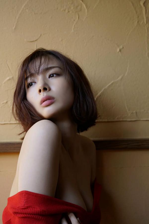 岡田紗佳 冈田纱佳 岡田紗佳 - ハイスペックガール 室内优雅私房写真 性感美腿大片第43张图片