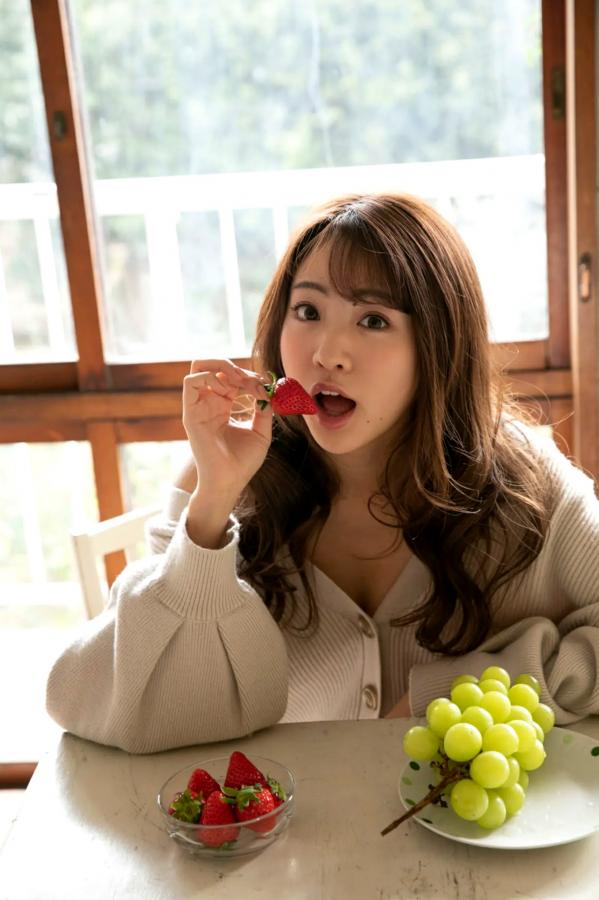 志田友美  志田友美 - アイドルの魂は美脚に宿る 日系清新家居私房性感美腿写真第48张图片
