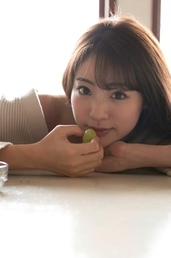 志田友美  志田友美 - アイドルの魂は美脚に宿る 日系清新家居私房性感美腿写真第50张图片