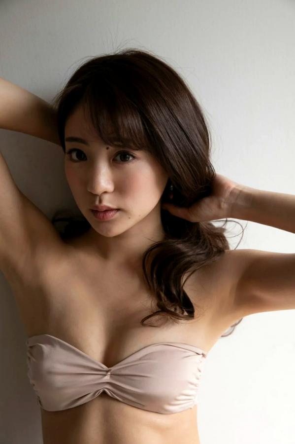 志田友美  志田友美 - アイドルの魂は美脚に宿る 日系清新家居私房性感美腿写真第60张图片
