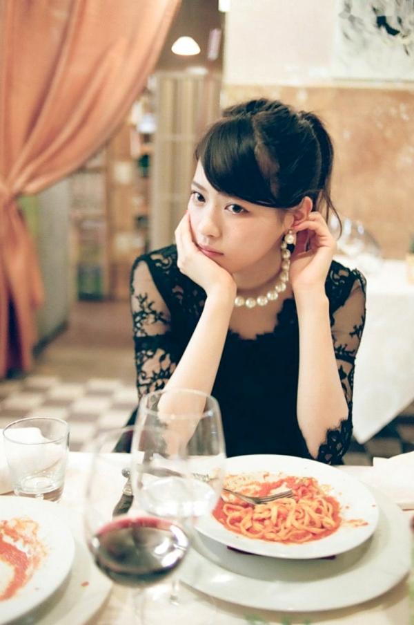 西野七瀬 西野七濑  西野七濑《风を着替えて》高清清纯写真，海边比基尼与居家生活私房美图大赏第2张图片