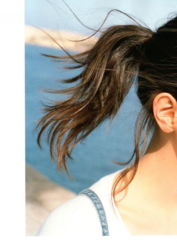 西野七瀬 西野七濑  西野七濑《风を着替えて》高清清纯写真，海边比基尼与居家生活私房美图大赏第52张图片