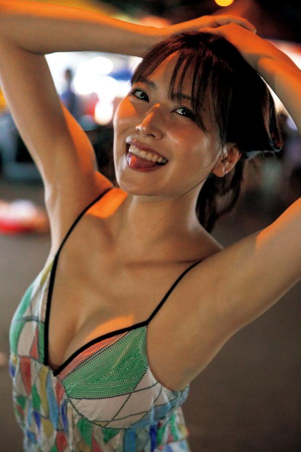 白間美瑠 白间美瑠 白間美瑠 - MERCI 户外泳池湿身黑色比基尼性感写真第16张图片