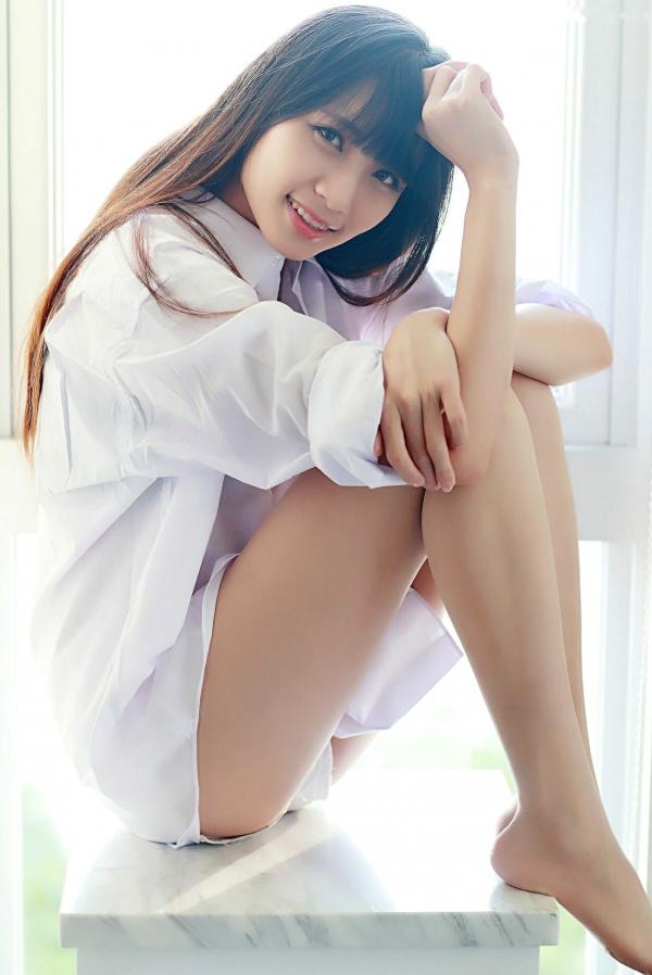 蔡譯心 蔡译心  台湾女神蔡译心：棚拍五套诱惑写真合集，清纯校服与私房穿搭，展现极致气质与魅力[68P]第2张图片