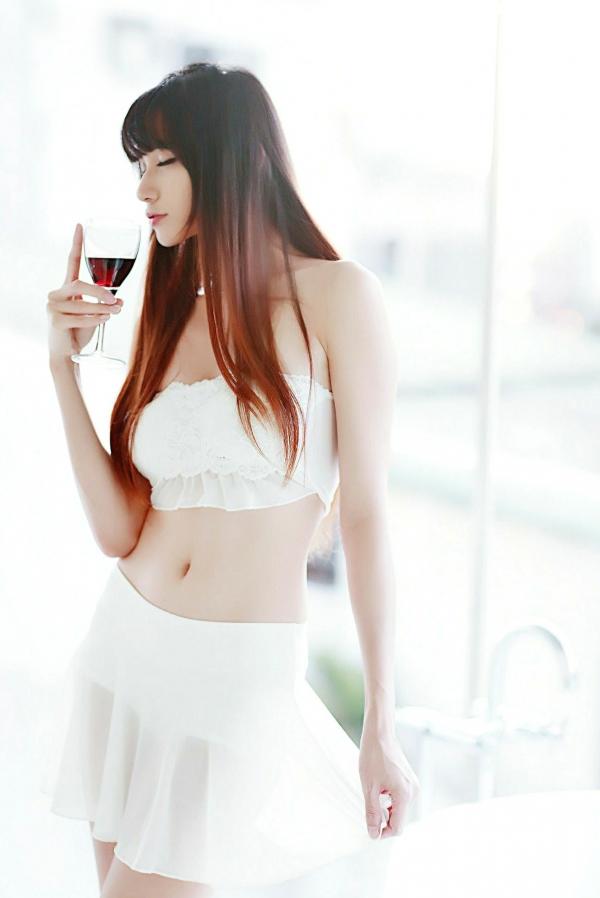 蔡譯心 蔡译心  台湾女神蔡译心：棚拍五套诱惑写真合集，清纯校服与私房穿搭，展现极致气质与魅力[68P]第3张图片
