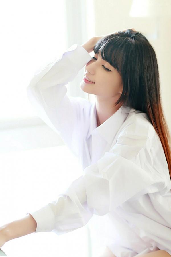 蔡譯心 蔡译心  台湾女神蔡译心：棚拍五套诱惑写真合集，清纯校服与私房穿搭，展现极致气质与魅力[68P]第14张图片
