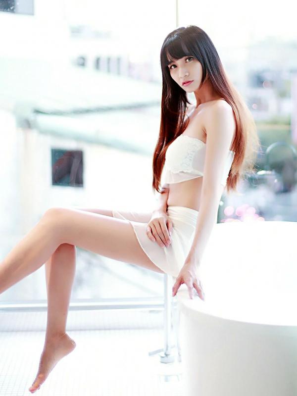 蔡譯心 蔡译心  台湾女神蔡译心：棚拍五套诱惑写真合集，清纯校服与私房穿搭，展现极致气质与魅力[68P]第38张图片