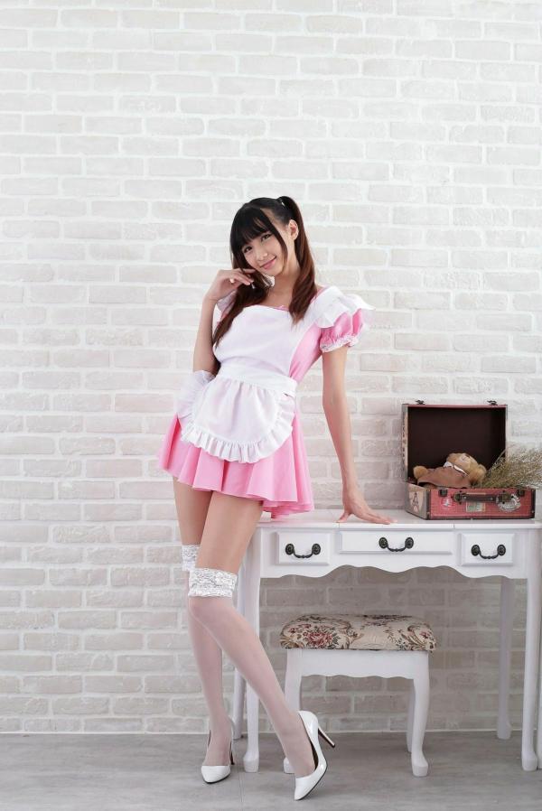 蔡譯心 蔡译心  台湾正妹蔡译心可爱女仆系列写真：粉色制服诱惑与温馨卧室私房感，清纯甜美演绎心动瞬间第57张图片