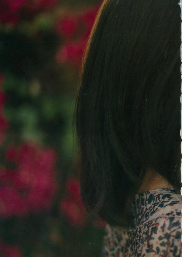 渡辺麻友 渡边麻友  渡辺麻友写真集《知らないうちに》：泳装夏日清凉、超市生活感与居家私房美图，日系少女纯美写真合集[113P]第39张图片