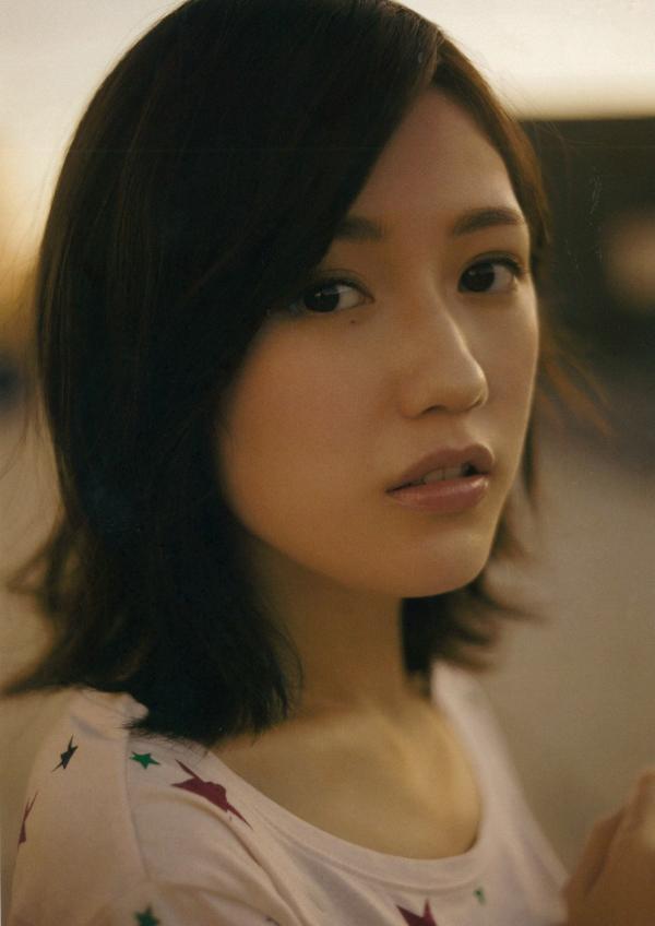渡辺麻友 渡边麻友  渡辺麻友写真集《知らないうちに》：泳装夏日清凉、超市生活感与居家私房美图，日系少女纯美写真合集[113P]第59张图片