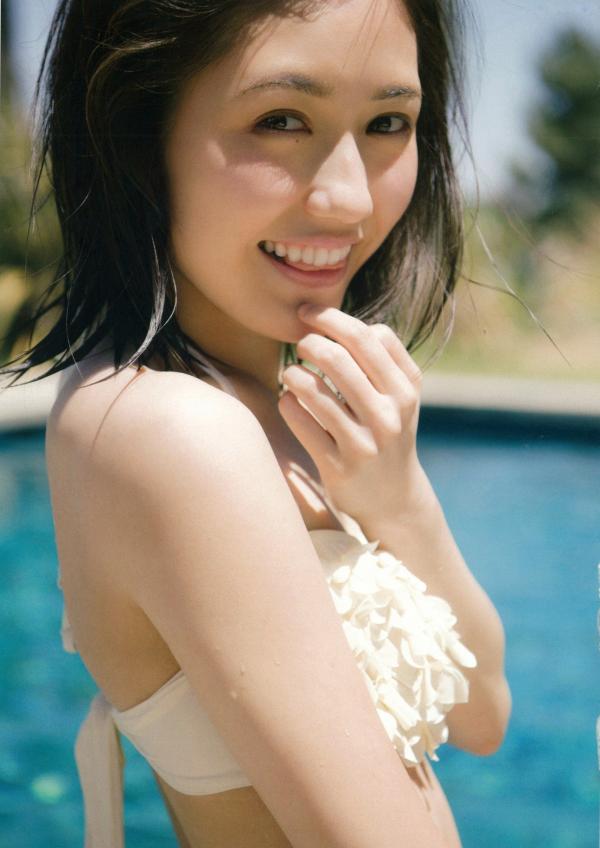 渡辺麻友 渡边麻友  渡辺麻友写真集《知らないうちに》：泳装夏日清凉、超市生活感与居家私房美图，日系少女纯美写真合集[113P]第102张图片