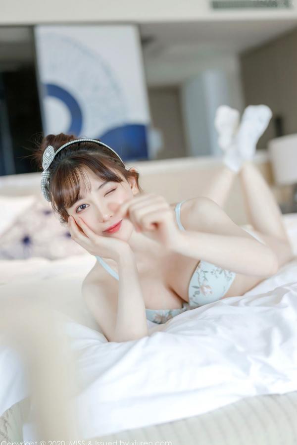 劉奕寧 刘奕宁  IMiss爱蜜社-481-刘奕宁-唯美私房床照, 清新甜美纯欲风, 条纹衬衣性感诱惑, 无圣光大尺度唯美写真第7张图片