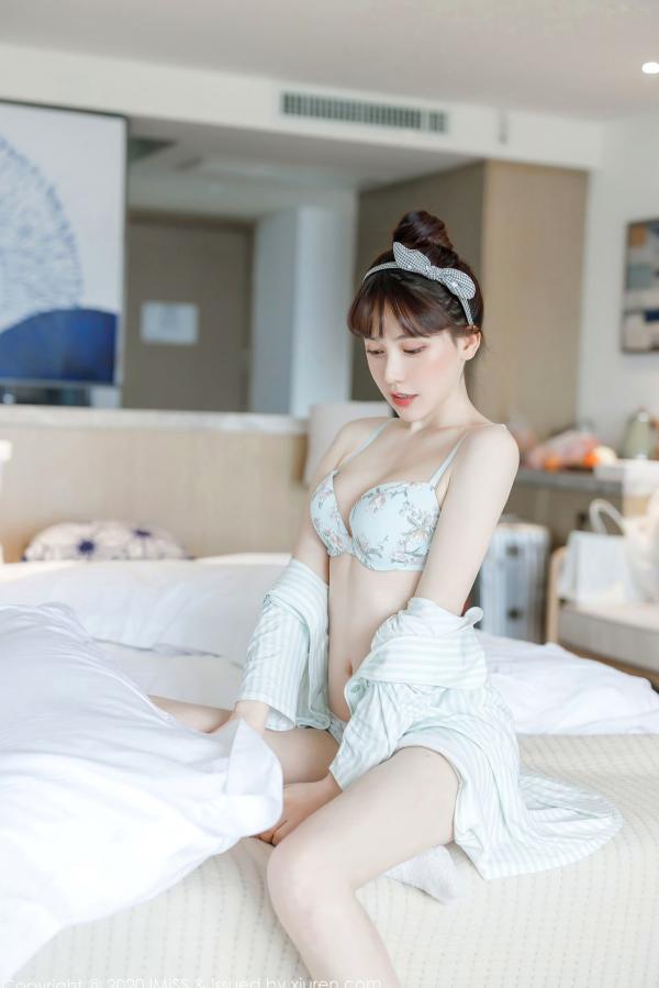 劉奕寧 刘奕宁  IMiss爱蜜社-481-刘奕宁-唯美私房床照, 清新甜美纯欲风, 条纹衬衣性感诱惑, 无圣光大尺度唯美写真第20张图片