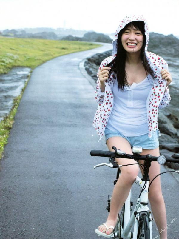 高山一実 高山一实  高山一实写真集《恋かもしれない》高清私房户外度假美图，海边比基尼与青春活力的清新治愈魅力第27张图片