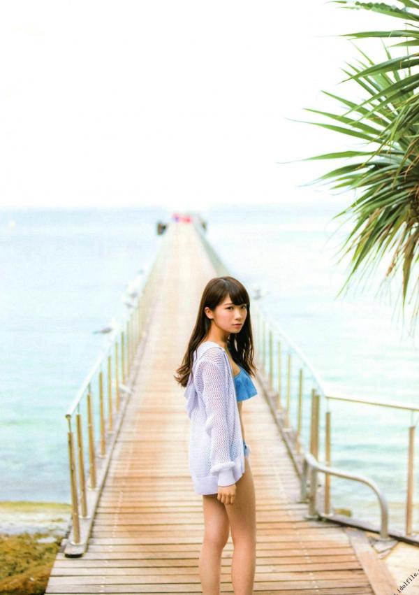 秋元真夏   秋元真夏1st写真集《真夏の气压配置》：海滩泳装与纯白婚纱的治愈系视觉盛宴第115张图片