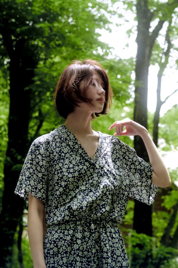 若月佑美  若月佑美写真集《アンド チョコレート》日系家居私房与感性湿身魅惑写真第73张图片