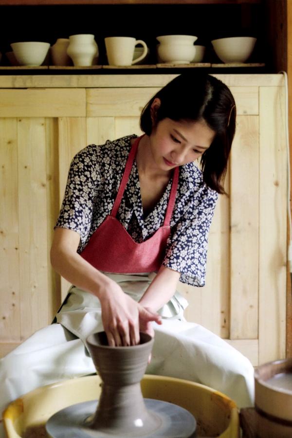 若月佑美  若月佑美写真集《アンド チョコレート》日系家居私房与感性湿身魅惑写真第76张图片