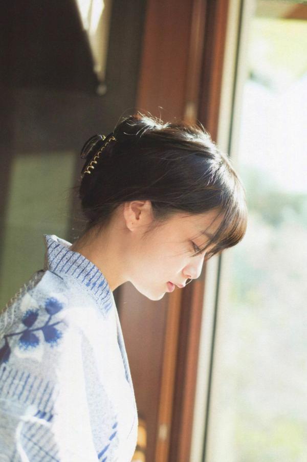 深川麻衣   PB写真集_深川麻衣《ずっと、そばにいたい》：海边户外清新自然写实，治愈系甜美女神风第2张图片