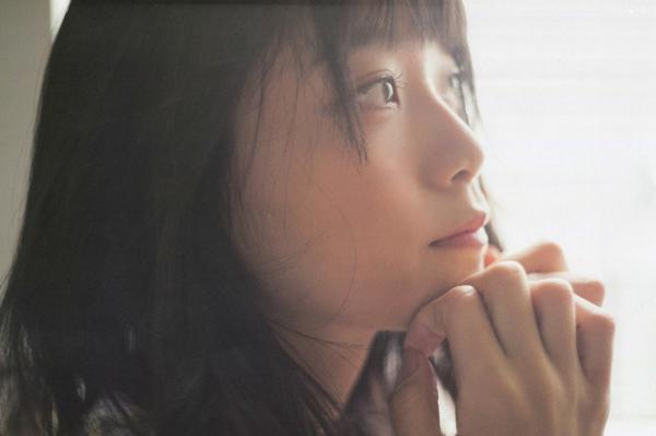 深川麻衣   PB写真集_深川麻衣《ずっと、そばにいたい》：海边户外清新自然写实，治愈系甜美女神风第26张图片