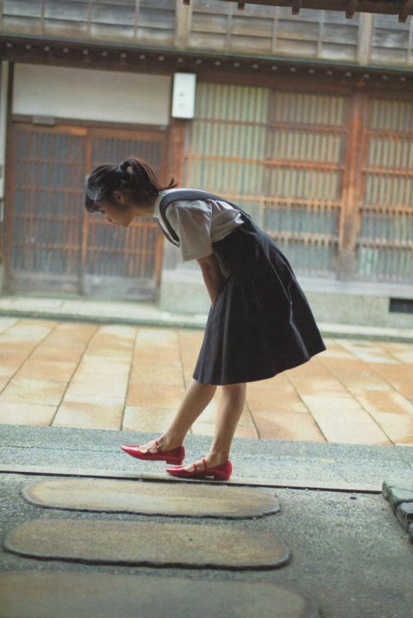深川麻衣   PB写真集_深川麻衣《ずっと、そばにいたい》：海边户外清新自然写实，治愈系甜美女神风第72张图片