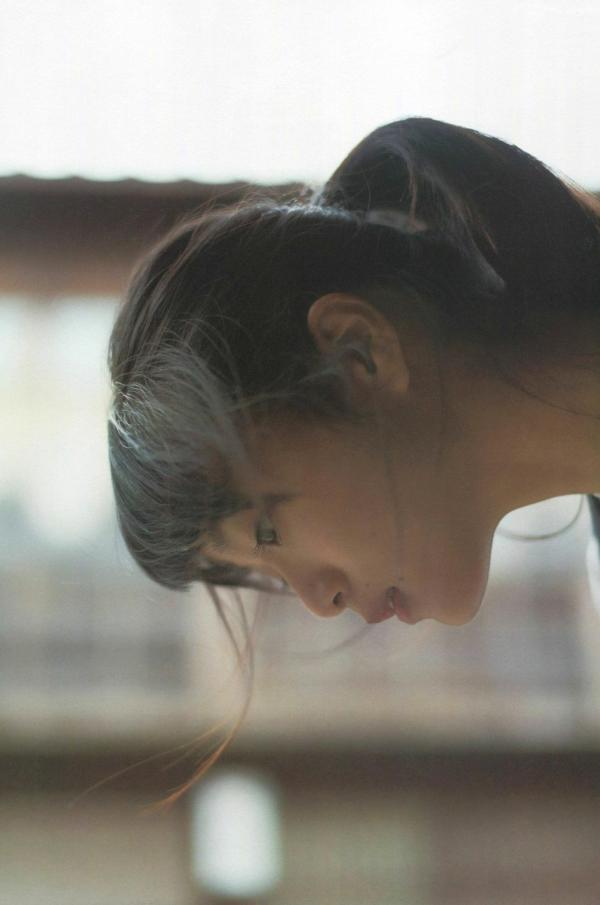 深川麻衣   PB写真集_深川麻衣《ずっと、そばにいたい》：海边户外清新自然写实，治愈系甜美女神风第77张图片