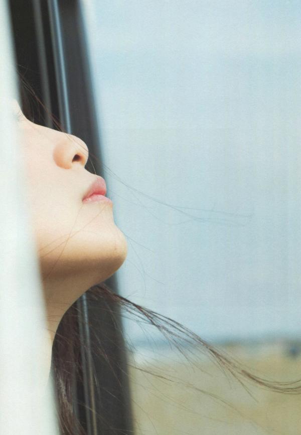 深川麻衣   PB写真集_深川麻衣《ずっと、そばにいたい》：海边户外清新自然写实，治愈系甜美女神风第105张图片