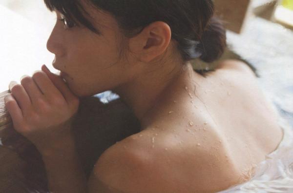 深川麻衣   PB写真集_深川麻衣《ずっと、そばにいたい》：海边户外清新自然写实，治愈系甜美女神风第107张图片