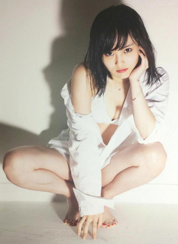 山本彩   PB写真集_山本彩《SY》高清美图：清纯短发、比基尼泳装诱惑，摄影大师LESLIE KEE镜头下的夏日灵动尤物第3张图片