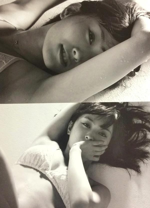 山本彩   PB写真集_山本彩《SY》高清美图：清纯短发、比基尼泳装诱惑，摄影大师LESLIE KEE镜头下的夏日灵动尤物第15张图片
