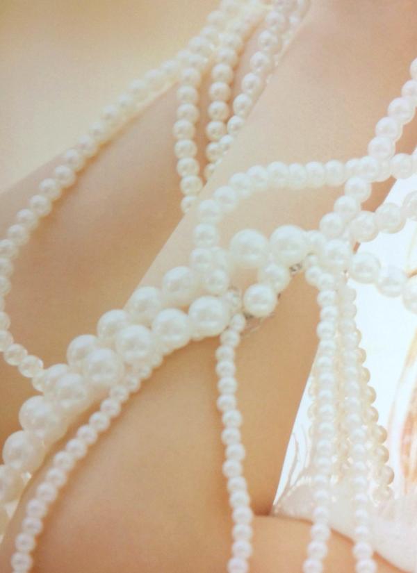 山本彩   PB写真集_山本彩《SY》高清美图：清纯短发、比基尼泳装诱惑，摄影大师LESLIE KEE镜头下的夏日灵动尤物第32张图片